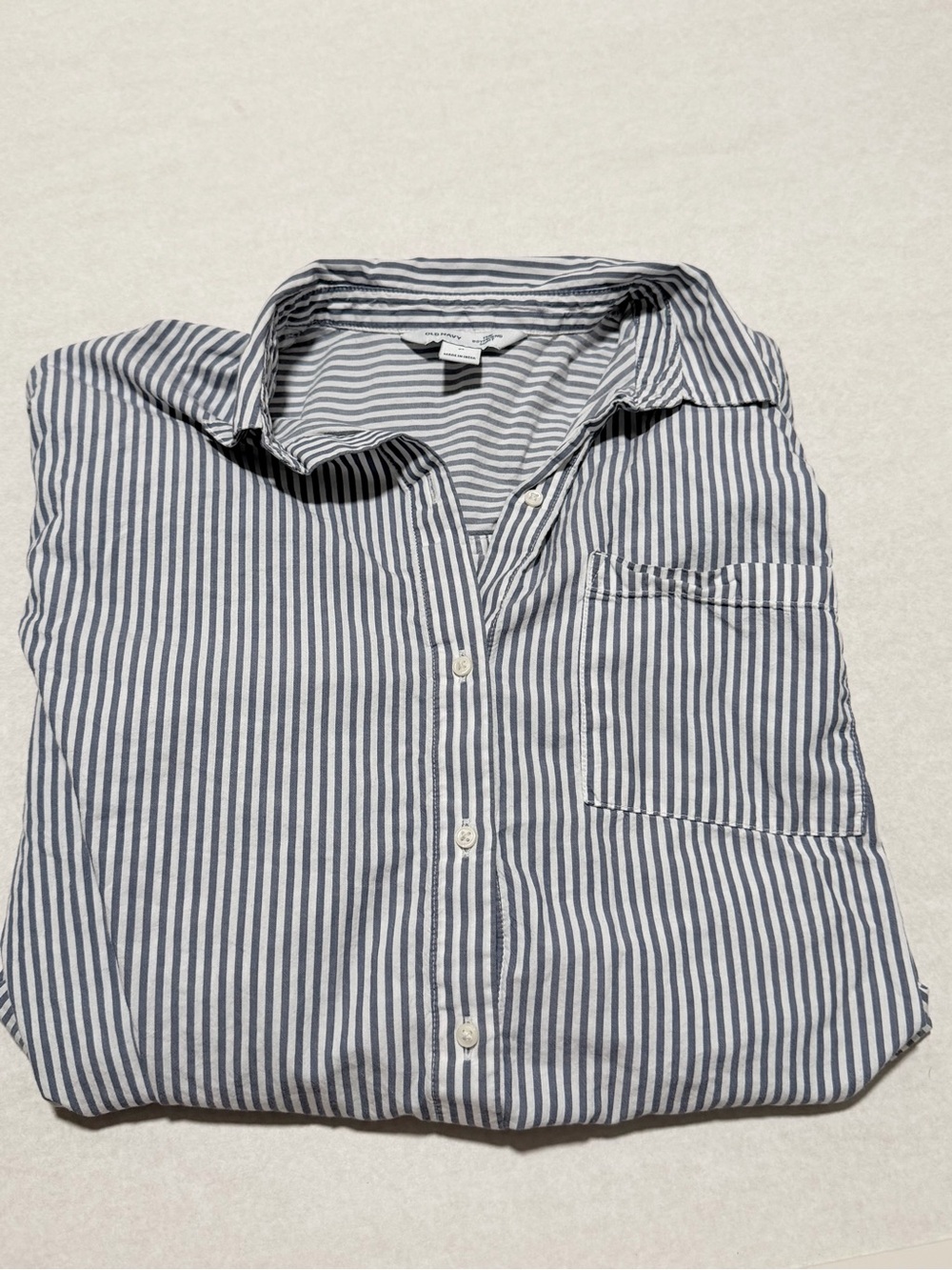 Old Navy The Boyfriend Shirt Blue White Striped Button-Down Top Size M - Picture 8 of 8